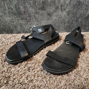 Sorel sandals with a buckle